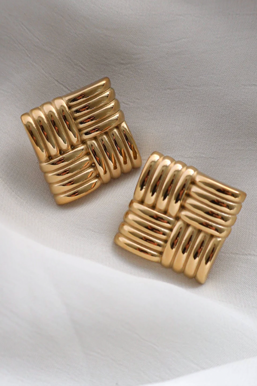 14K Gold Ribbed Earrings